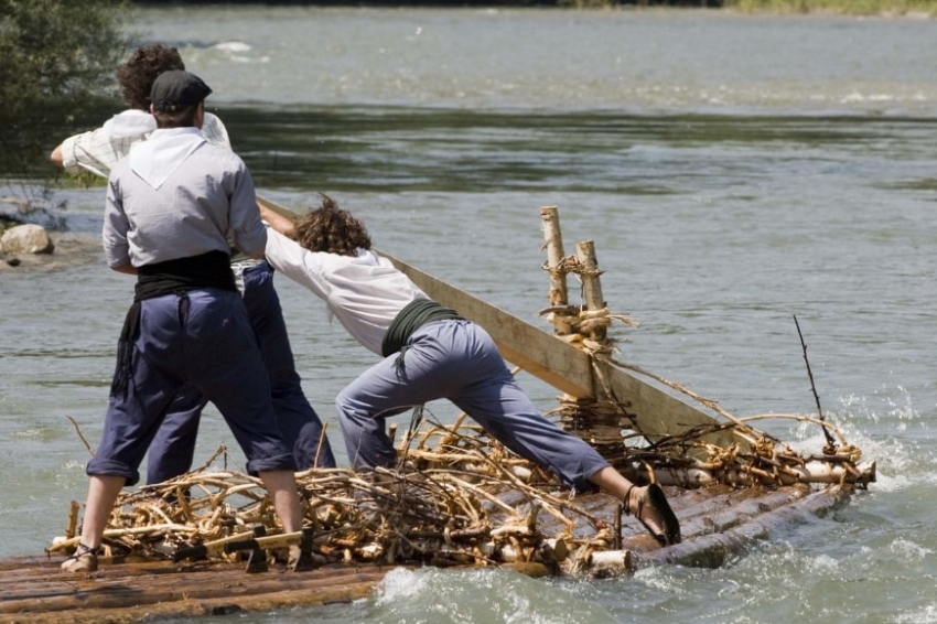 Festival of the Raiers of La Pobla de Segur and el Pont de Claverol