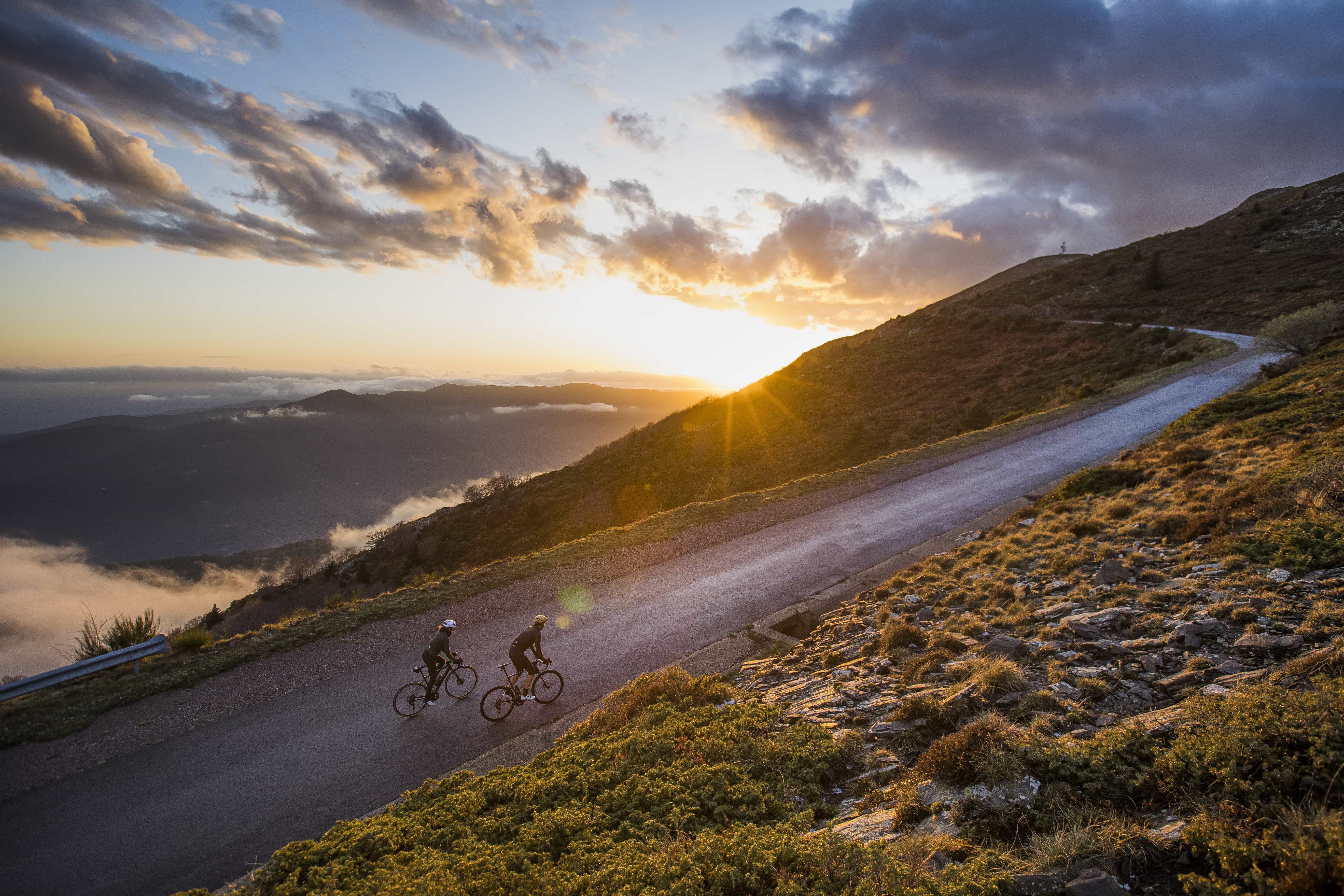 Cyclists at Turó de l'Home, in Montseny - Barcelona Provincial Council