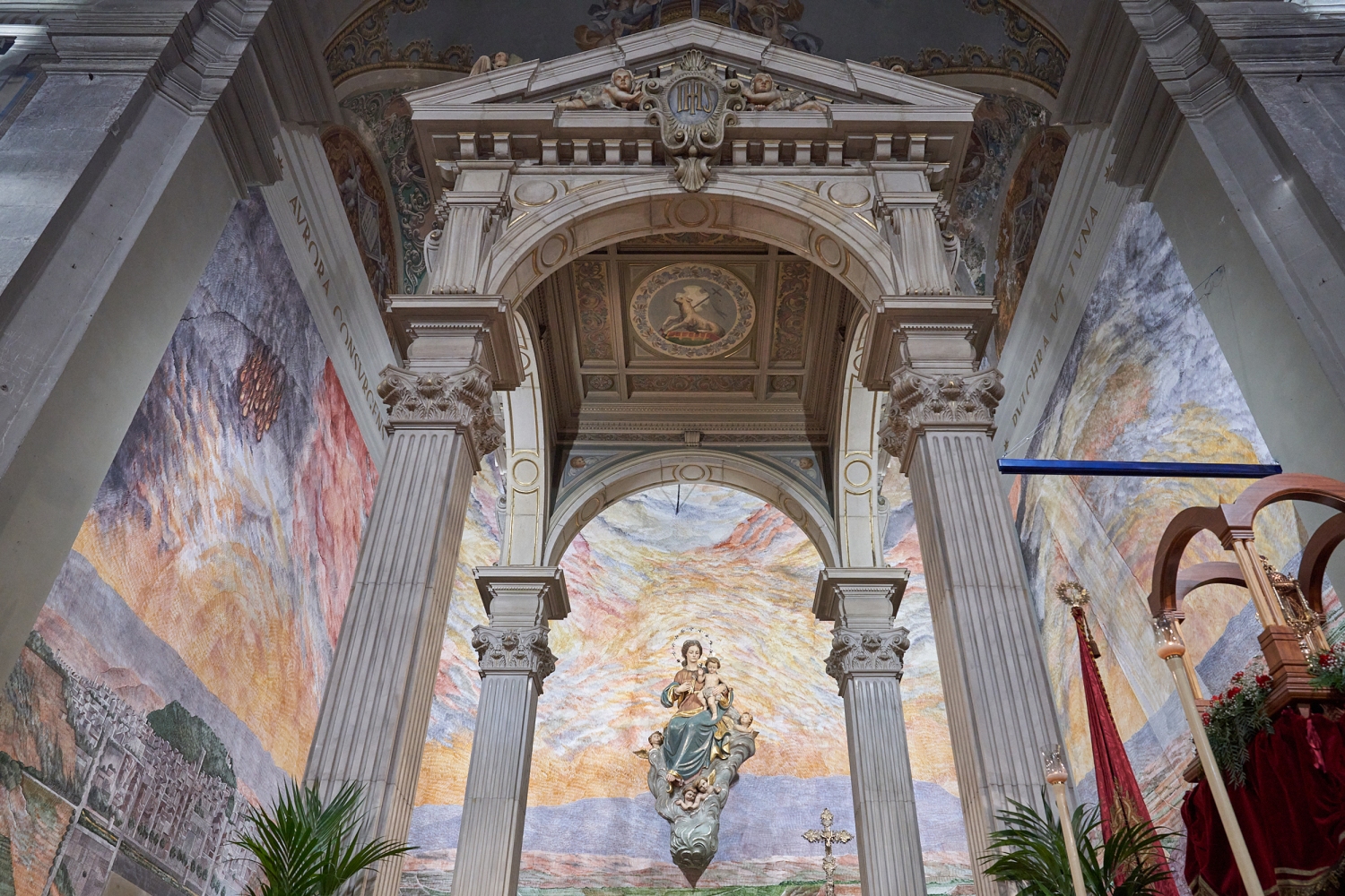 The frescoes of the Church of Santa Maria del Alba (Imatge_Presbiteri)