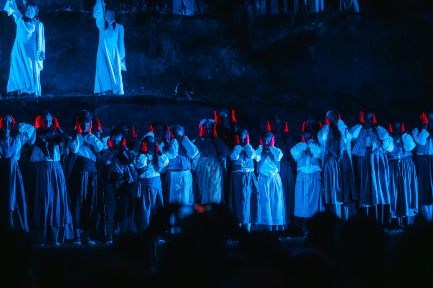 Sant Feliu Sasserra Witches Fair (54115713712_7c66a6229a_k)