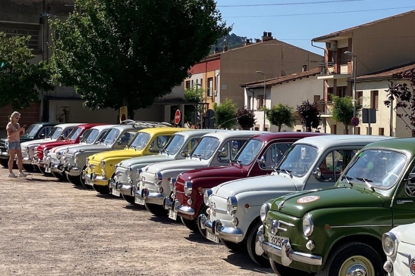 Classic car meeting in Aiguafreda (1)