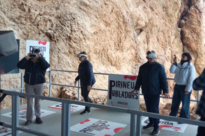 Roca dels Bous Immers - Visit with virtual reality glasses (Img 20251114 Wa0016)