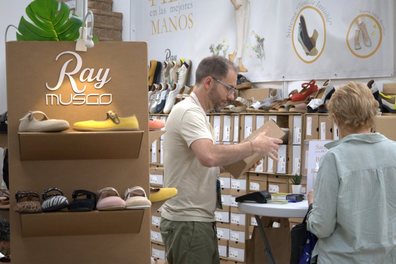 BioCultura Barcelona - Fair of Organic Products and Responsible Consumption (Zapatos_sostenibles)