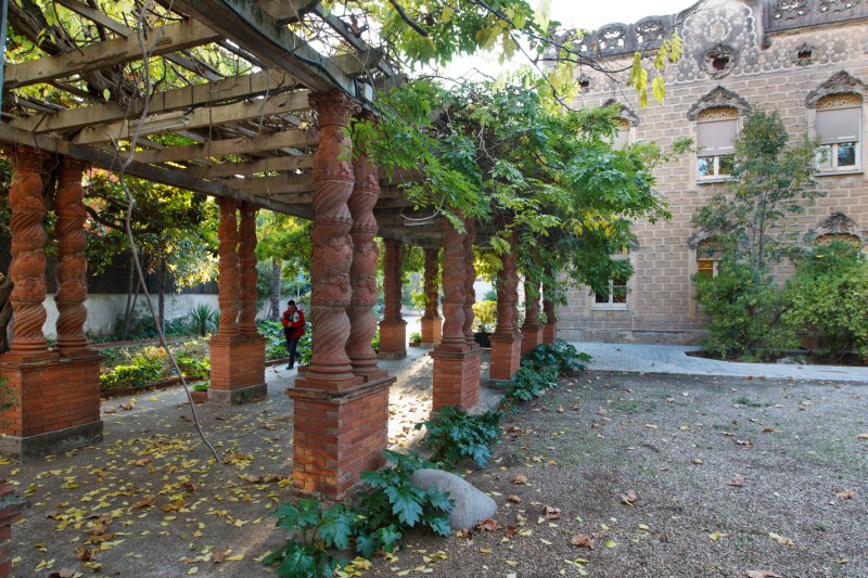 More natural spaces in Sant Cugat del Vallès (En_6_modernisme Entre Arbres 2)