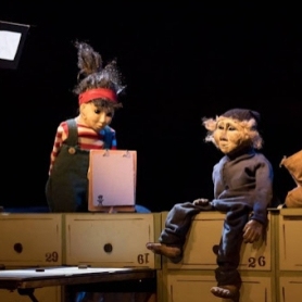 Guant, Valls Puppet Theater Festival