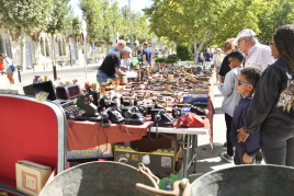 Mercat d'antiguitats i Fira d'artesania a Igualada