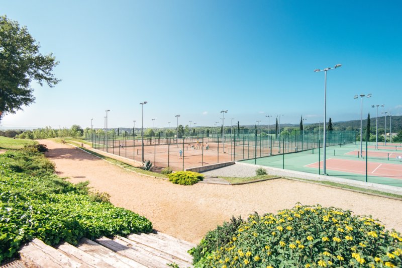 Hotel Mas Solà (Hotel Mas Sola Pistes De Tennis)
