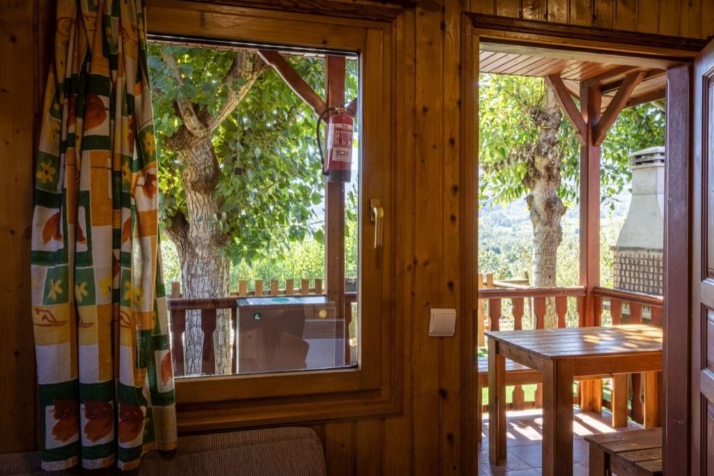Cerdanya Viva Ecoestades (Cerdanya Viva Ecoestades Camping)