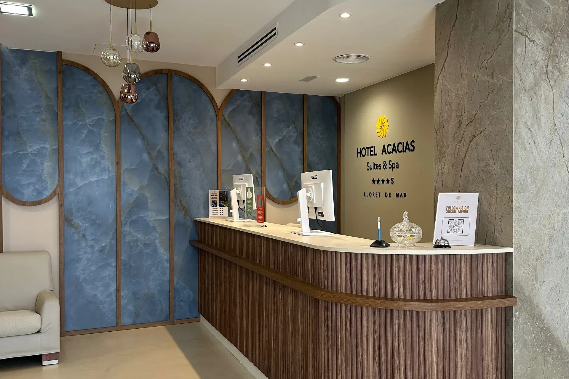 Hotel Acacias (Hotel Acacias Rebedor)