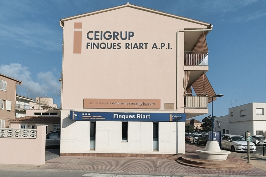 Ceigrup Finques Riart API (Ceigrup Finques Riart Api)