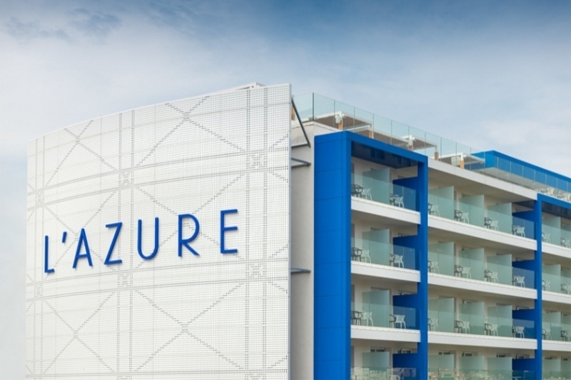 L'Azure Hotel (2 Hotel Azure)
