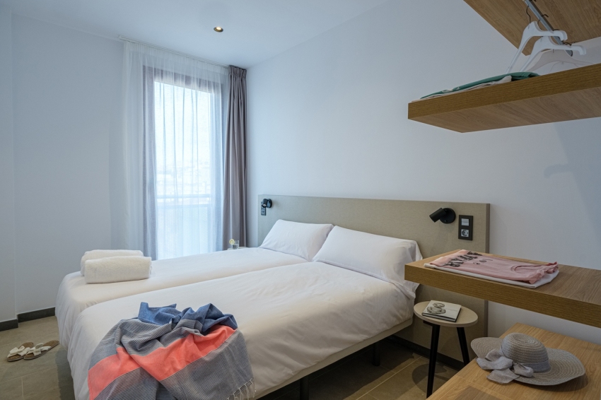 Apartaments TGNA Reial 1 (Tgna Reial 1 Edifici Apartaments Tarragona Vacances Turisme Hotel)