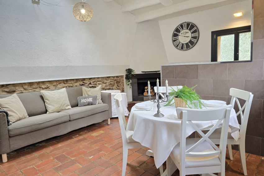 Apartaments Rurals Mas Tarrès (Sala Menjador)