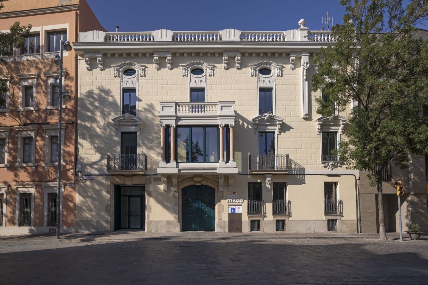 Cal Maco, Alberg i Centre de Visitants dIgualada (Cal Maco Alberg I Centre De Visitants D Igualada_01)
