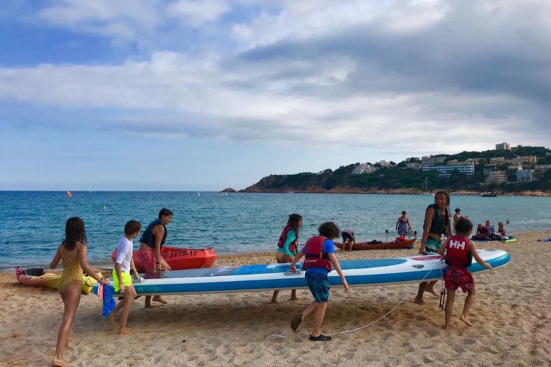 Escola de Vela i Kayak Sant Pol - Costa Brava (Escola De Vela I Kayak Sant Pol Costa Brava)