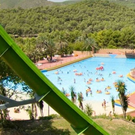 Win one of the 3 double tickets at Aqualeón Water Park Costa&#8230;