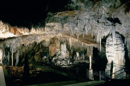 2 jours. Grande Réserve Africaine de Sigean et les Grandes Grottes de Canalettes (Grutas_canaletas)