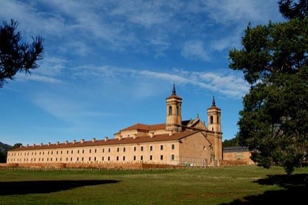 3 dies – El Tren d'Artouste, el Castell de Loarre i Sant Joan de la Penya (San_juan_de_la_pena_nuevo_510_1)