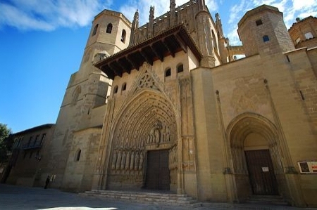 3 dies – El Tren d'Artouste, el Castell de Loarre i Sant Joan de la Penya (Huesca_catedral_510_1)