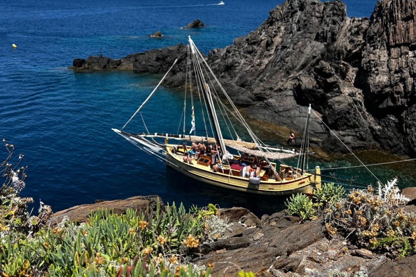 Visitas al Parque Natural del Cabo de Creus, Charter Sant Isidre (Photo 2024 09 13 21 12 25)