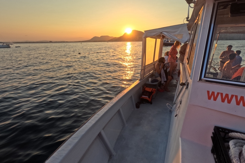 Coucher de soleil: coucher de soleil aux îles Medes avec Medaqua (Gopr0686)