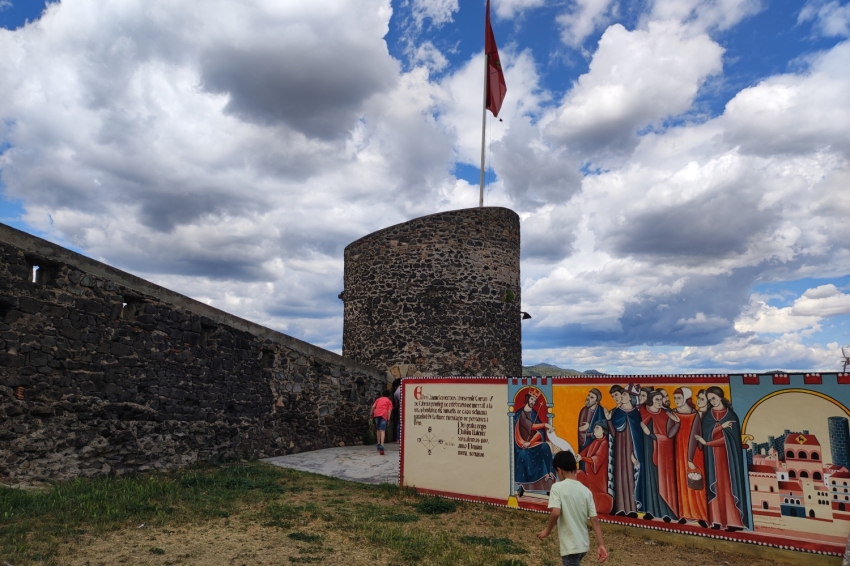 Visite avec clé du complexe médiéval d'Hostalric (Mamma Proof_clau_8)