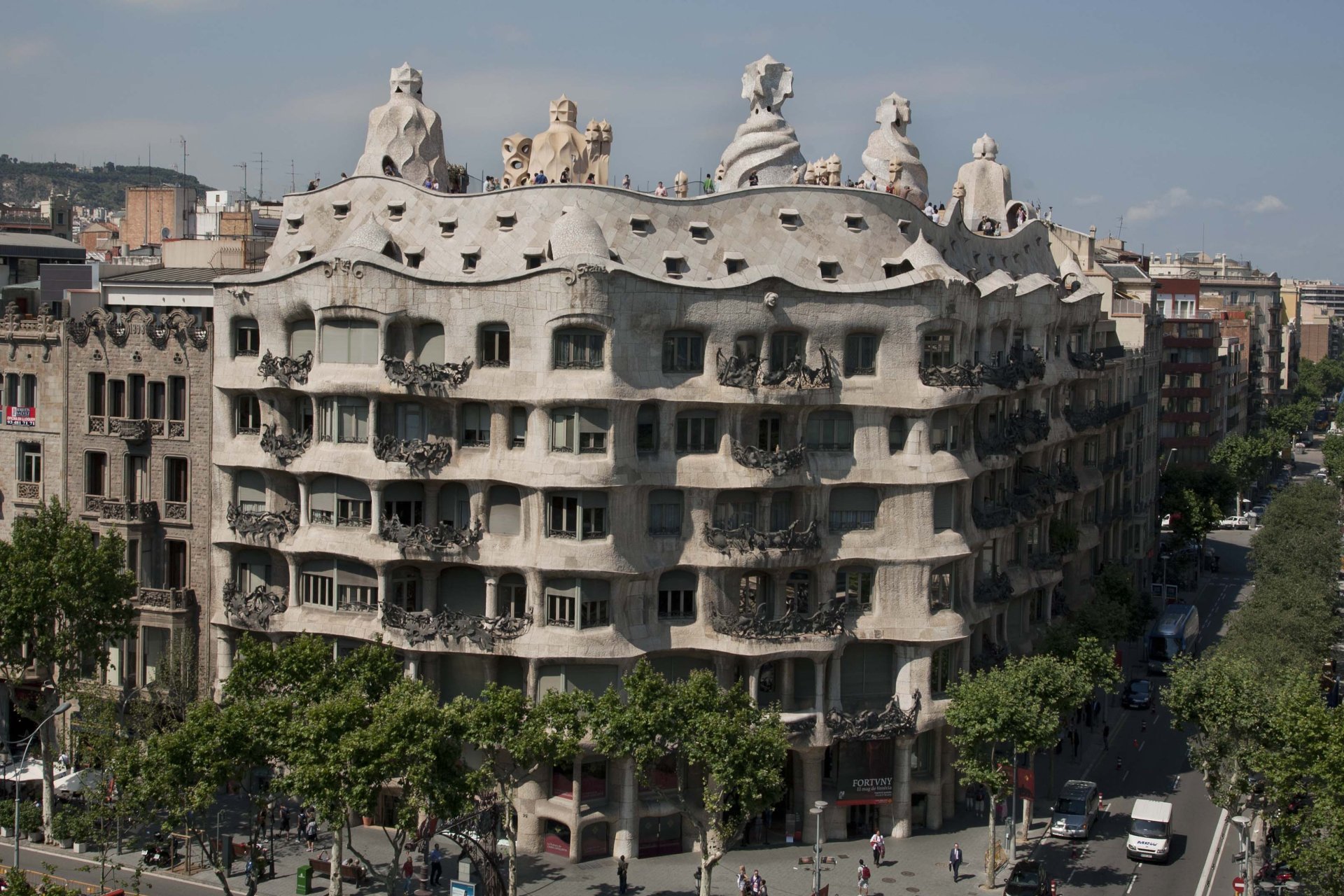 Visit the Essential Quarry for only 12.50€! (1. La Pedrera Facana 2_)