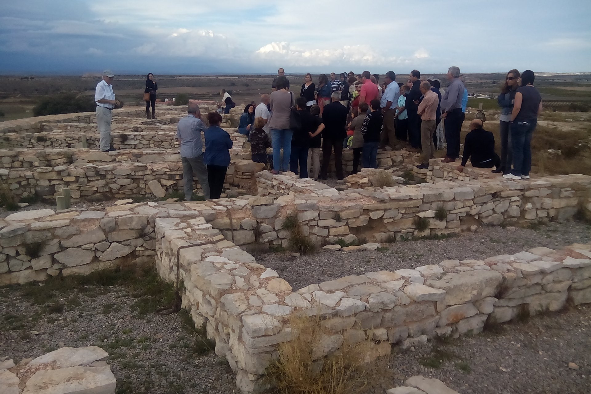 Visit the Iberian settlement of Estinclells in Verdú (Visita Estinclells 13)
