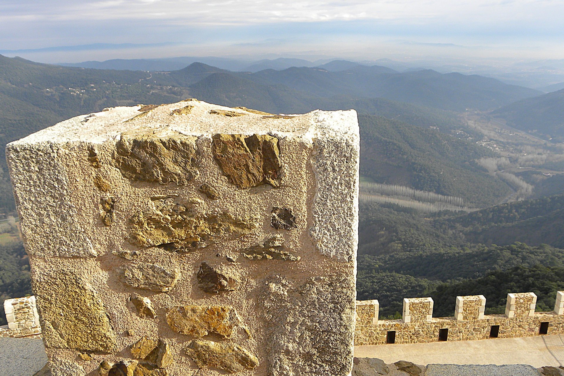 The legendary Montsoriu Castle, the sentinel of the Tordera Valley (2026 Trk Montsoriu 2)