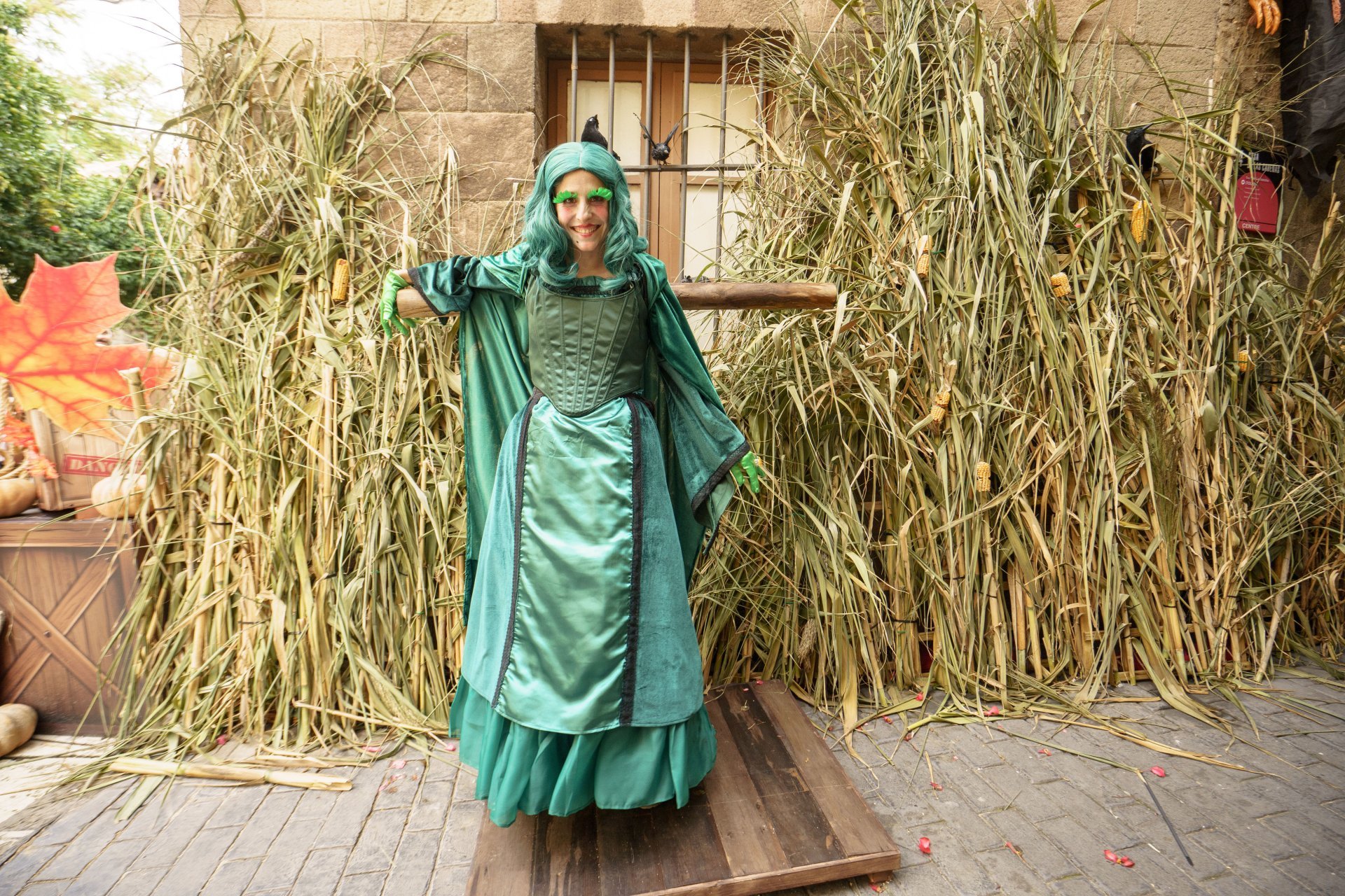 Creepy Halloween Family - Poble Espanyol de Barcelona (Creepy Halloween Family Poble Espanyol 5)