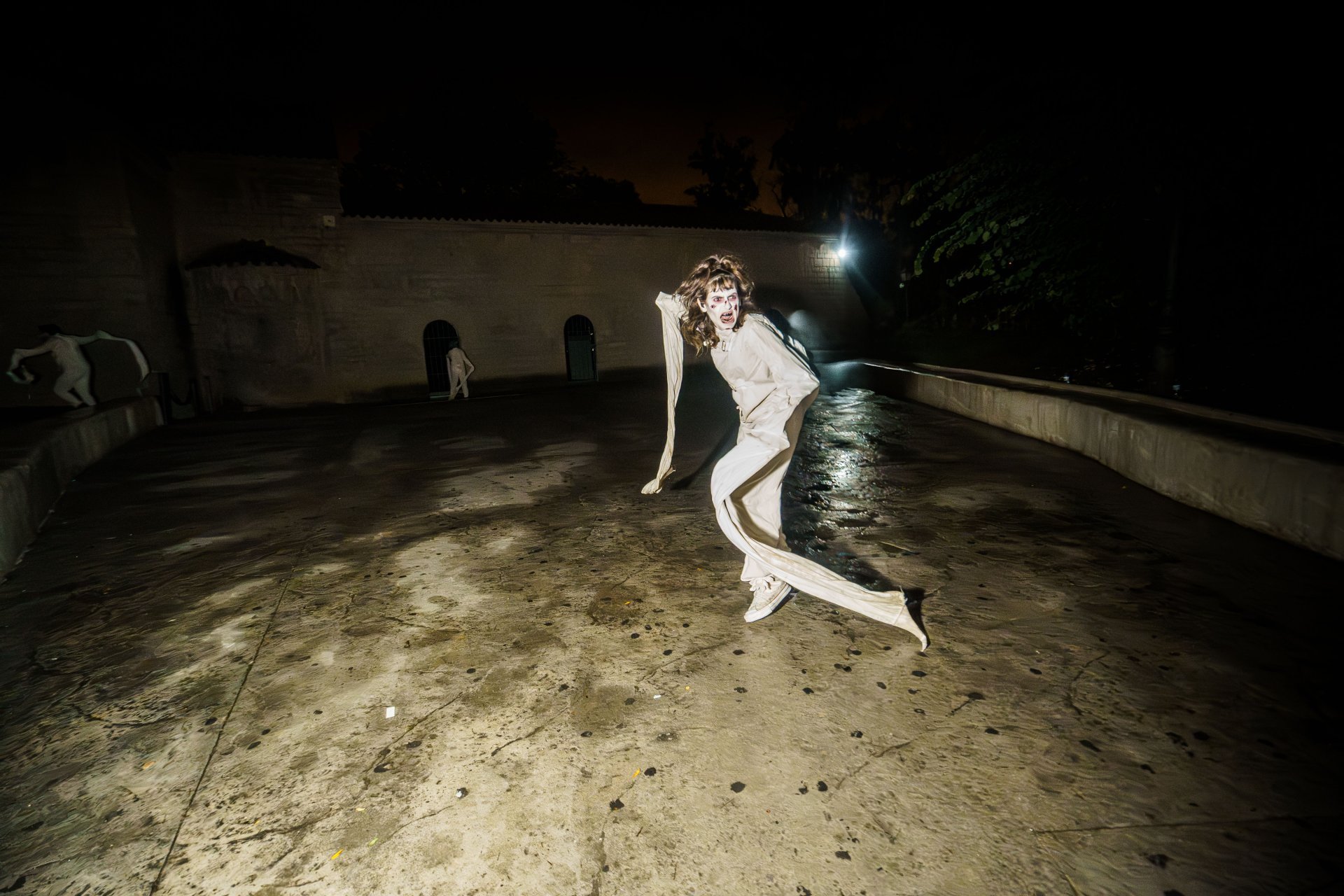 LA ZONA, the horror offering at Poble Espanyol for this Halloween (La Zona 5)