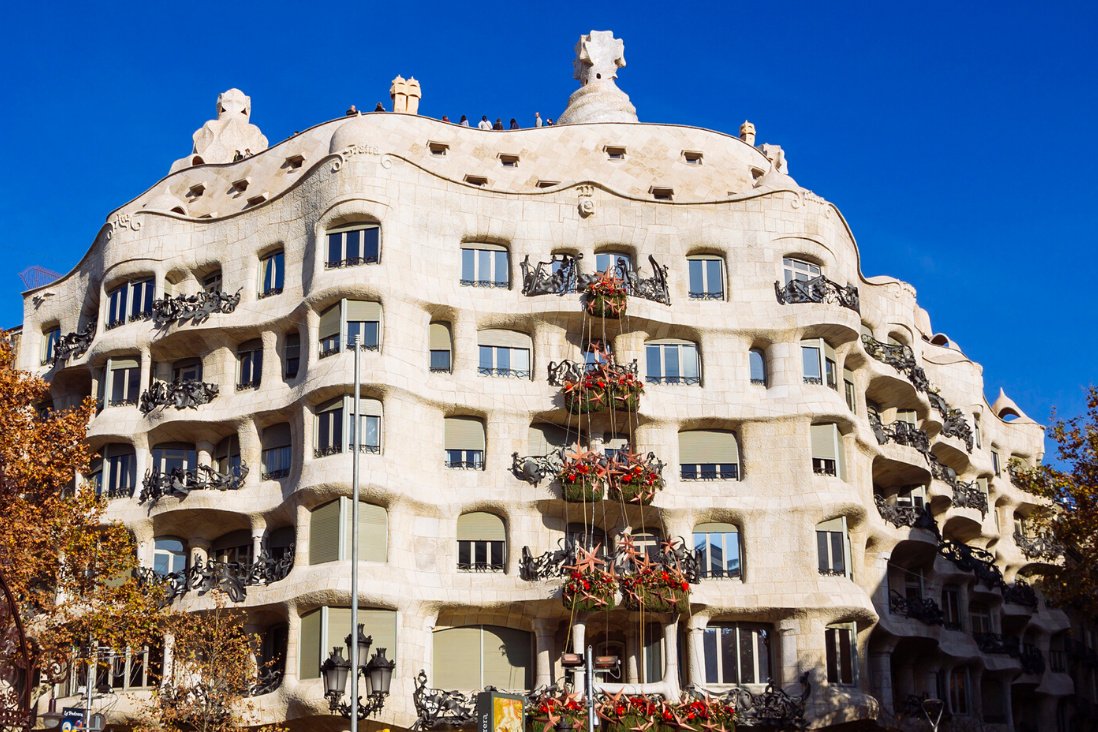 Gaudi Tour - Forever Barcelona (1 Copia.png_)