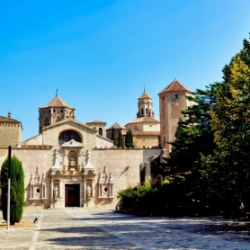 La route cistercienne: Monastère de Poblet avec calçotada