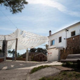 Stays for families and groups in Can Puig