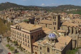 Discover the monumental old town of Solsona