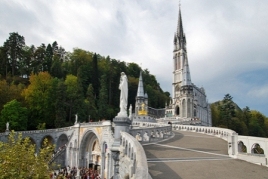2 jours. Lourdes et les grottes de Batharram