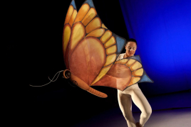 Rrrrrr, the story of a caterpillar at CaixaForum, La Caixa Foundation