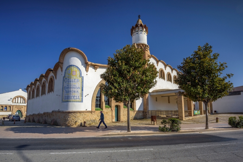 Gandesa (Cooperativa De Gandesa Winery Exterior Views. It Was Designed By The Architect Cesar Martinell Terra Alta Tarragona Catalonia Spain_090_)