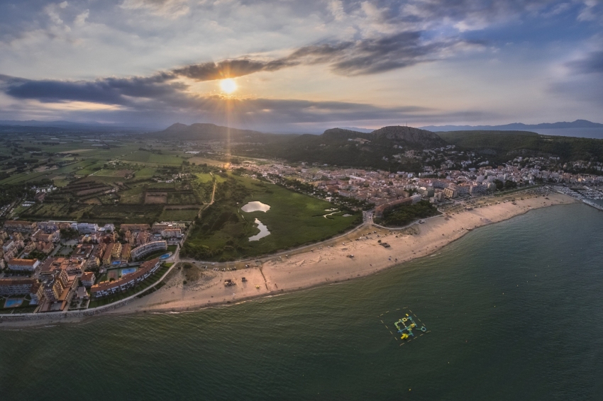 Torroella de Montgrí - L'Estartit (Panoramica Platja Estartit Jordi Renart)