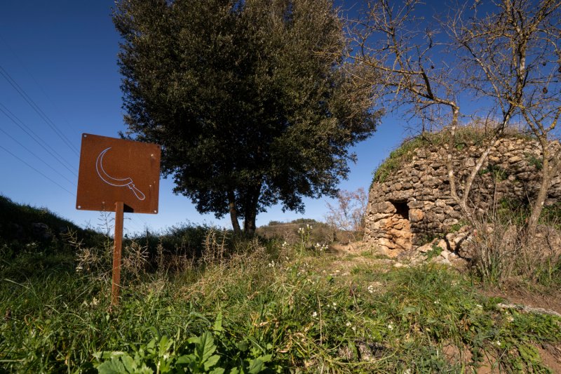 La Torre de Claramunt ( Barraca De Pedra Seca)