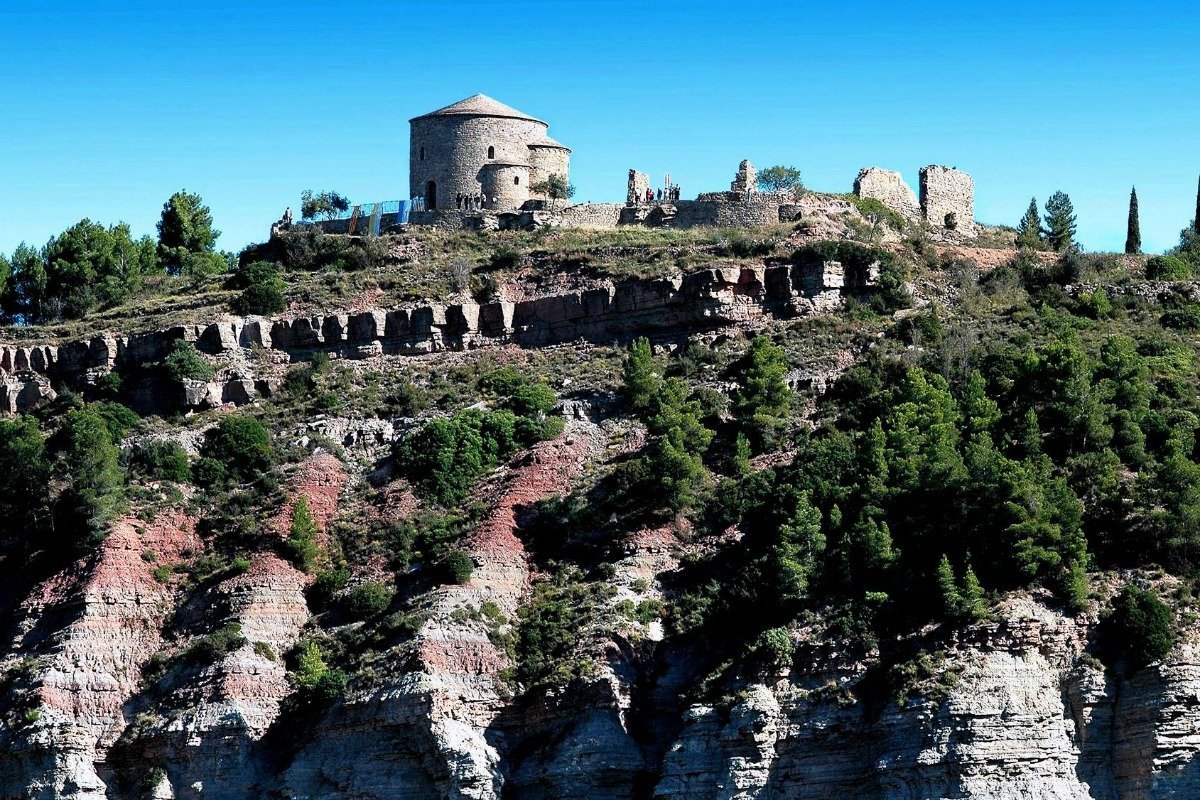 Sallent (Castell I Esglesia De Sant Esteve I Sant Sebastia)
