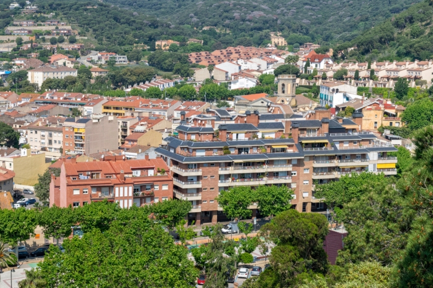 Sant Andreu de Llavaneres (Panoramica_poble_esglesia)