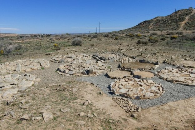 Seròs (Les Roques De Sant Formatge De Seros)