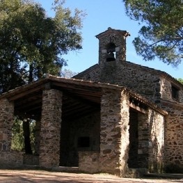 Route de l&#39;ermitage de Sant Cristòfol del Bosc à Llambilles